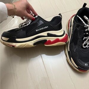 Balenciaga Black Triple S Sneakers